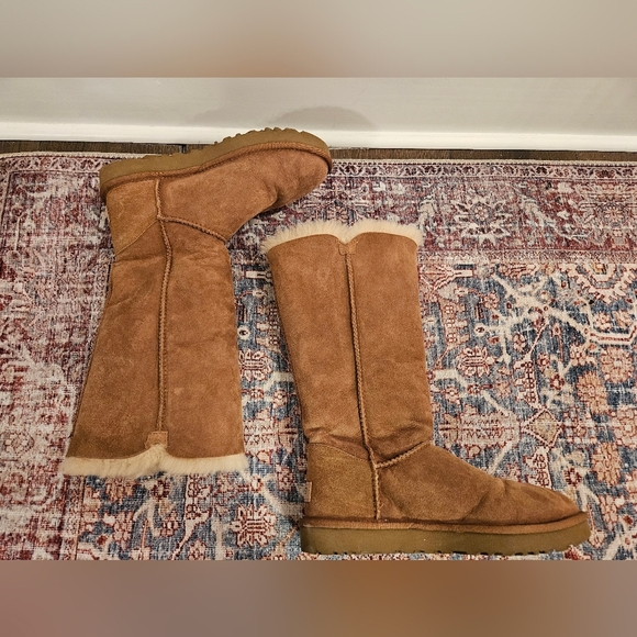 NWOT 🌟 UGG WOMEN'S BAILEY BUTTON TRIPLET II BOOT - Size 9 - Picture 7 of 11